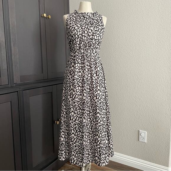 Boutique Dresses & Skirts - Boutique Printed Dress Size Small New